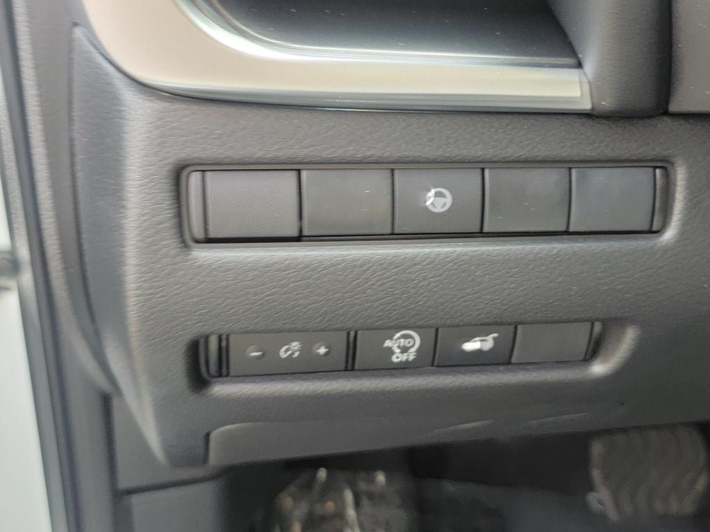 New 2026 Nissan Rogue SV AWD/4WD image 22
