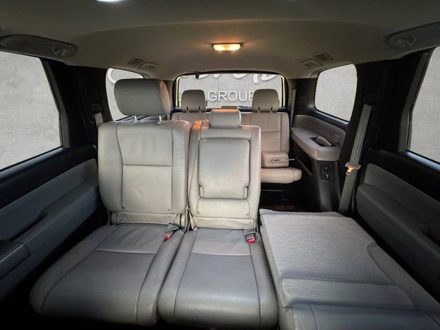 Used 2017 Toyota Sequoia SR5 w/ Premium Package RWD image 22
