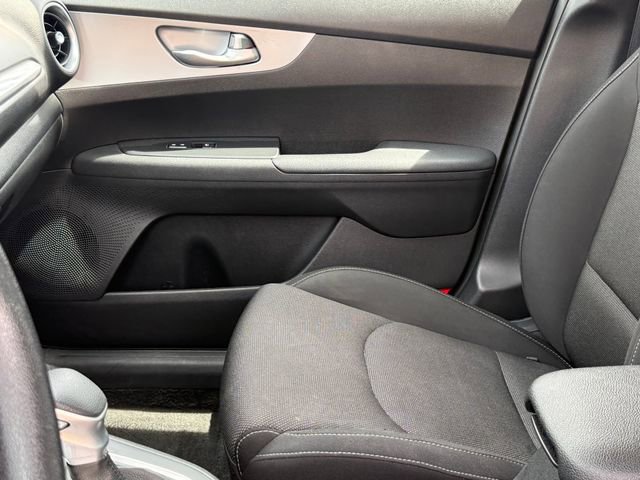 Used 2023 Kia Forte LXS FWD image 13