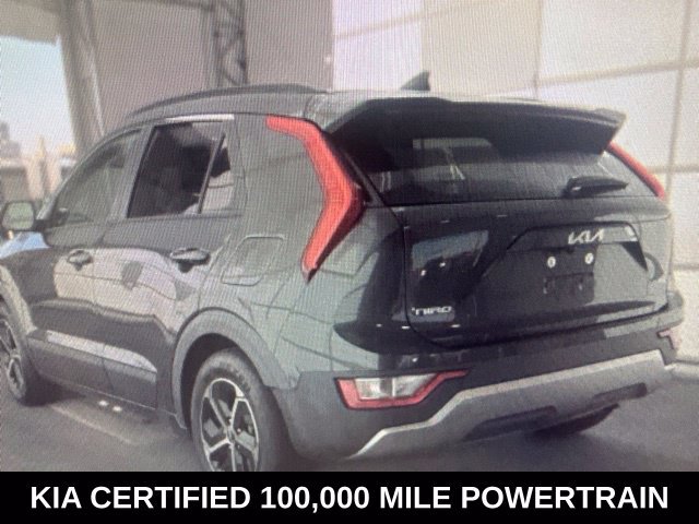 Certified 2024 Kia Niro LX FWD image 3