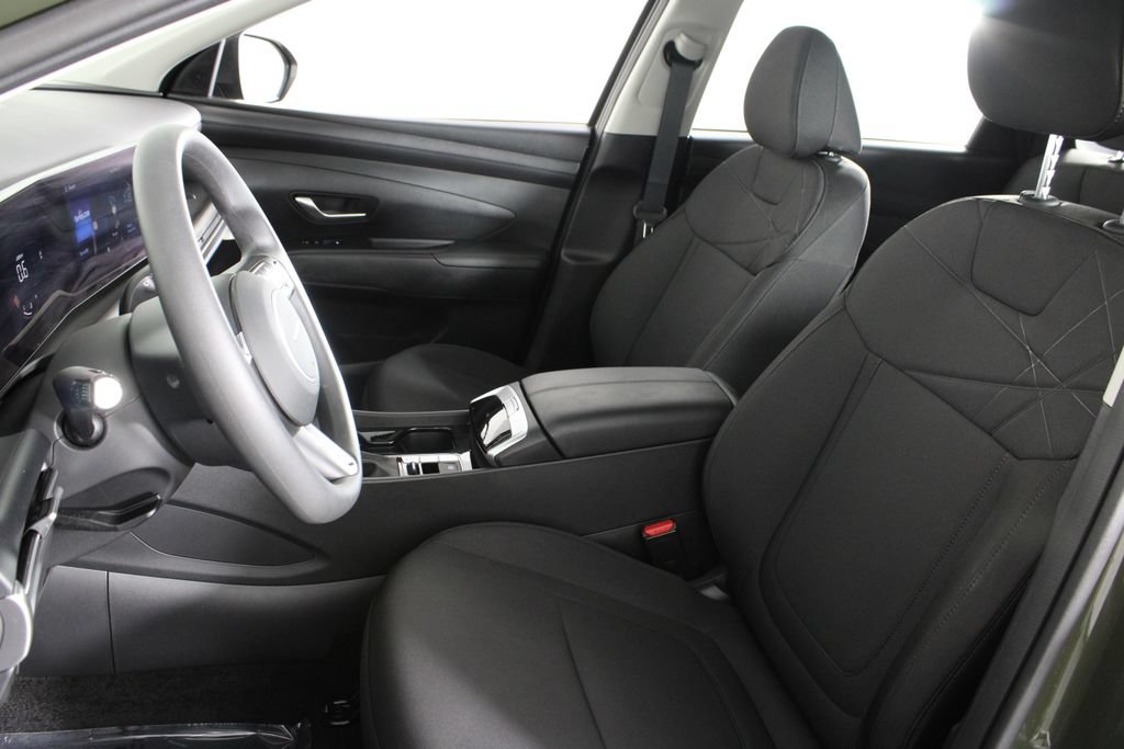 Certified 2026 Hyundai Tucson SE FWD image 20