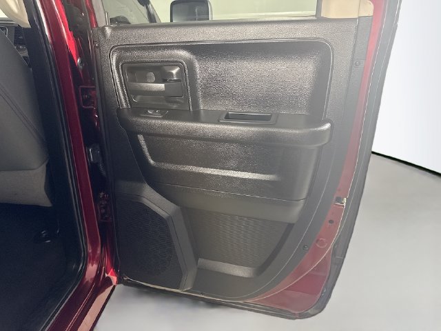 Used 2019 RAM 1500 ST AWD/4WD image 25