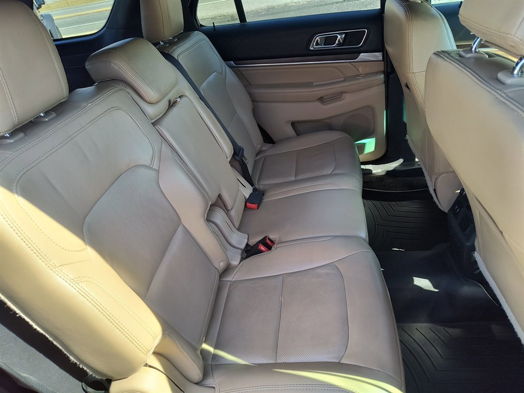 Used 2016 Ford Explorer Limited image 26