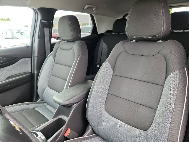 Used 2025 Chevrolet TrailBlazer LT AWD/4WD image 21