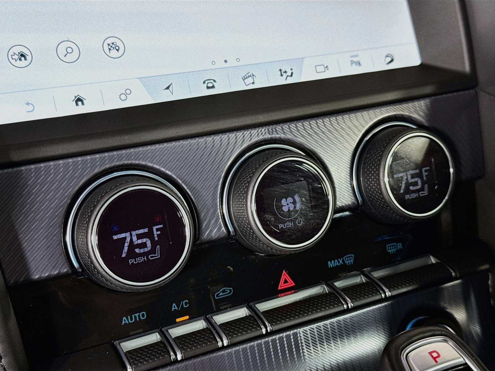 Used 2024 Jaguar F-TYPE R-Dynamic RWD image 17