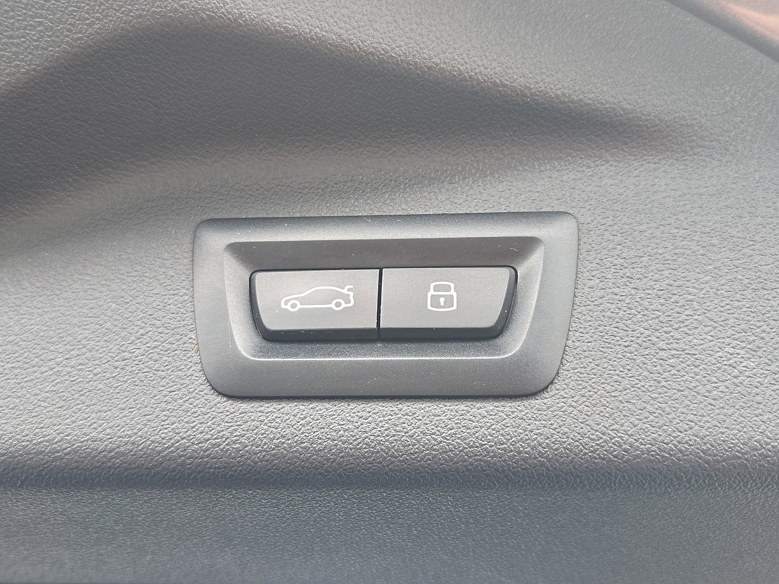 Used 2024 BMW X7 xDrive40i AWD/4WD image 29