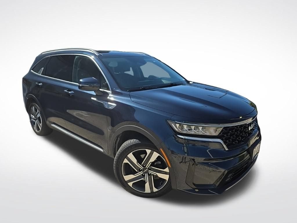 Used 2023 Kia Sorento EX w/ Panoramic Sunroof Package AWD/4WD image 3