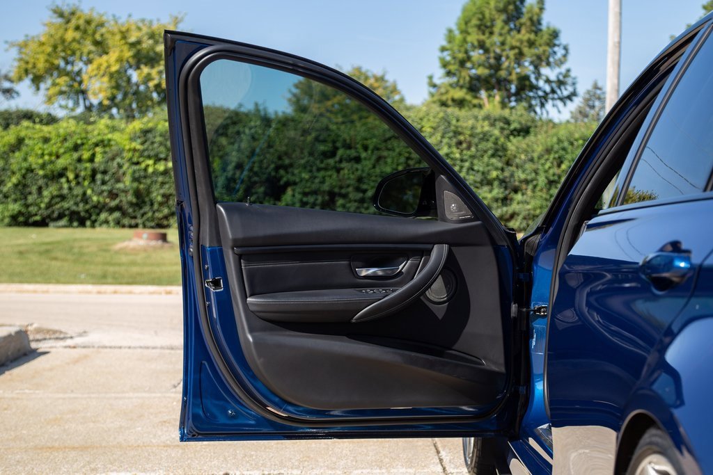 Used 2018 BMW M3 w/ Competition Package image 9