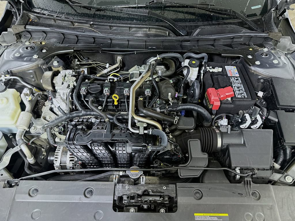 Used 2024 Nissan Altima 2.5 SR image 9