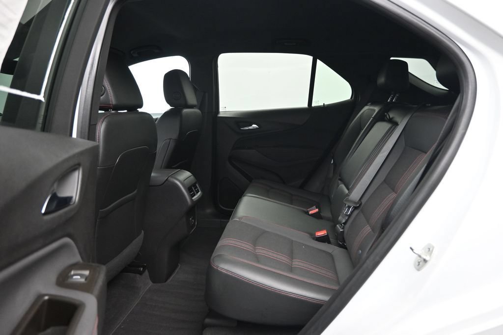 Used 2024 Chevrolet Equinox RS FWD image 26