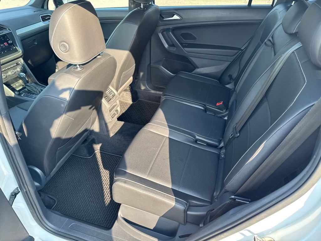 Used 2021 Volkswagen Tiguan SE R-Line AWD/4WD image 25
