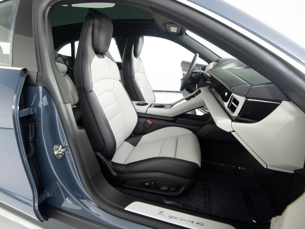 New 2026 Porsche Taycan 4 Cross Turismo AWD/4WD image 34