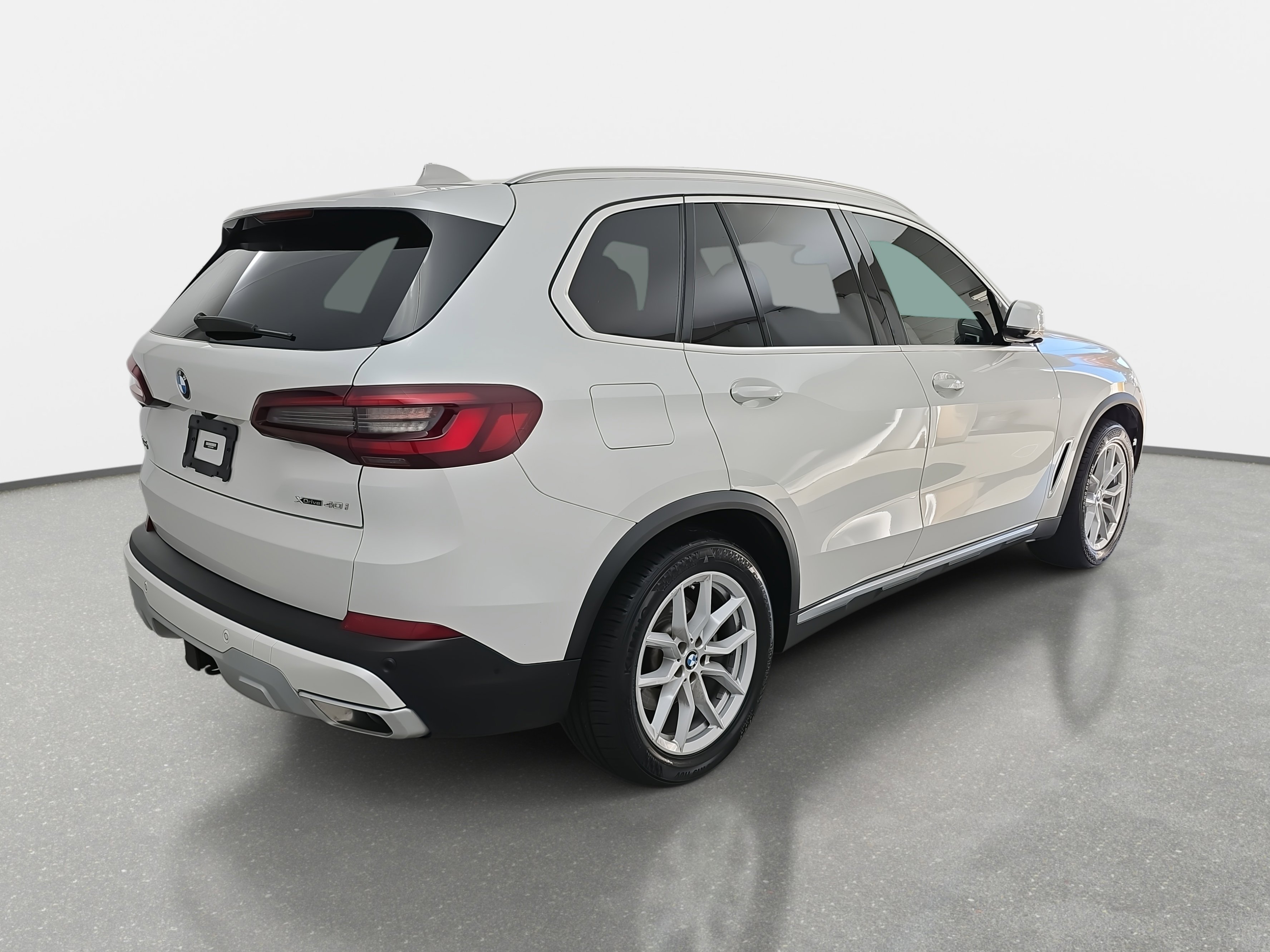 Used 2023 BMW X5 xDrive40i w/ Premium Package image 5