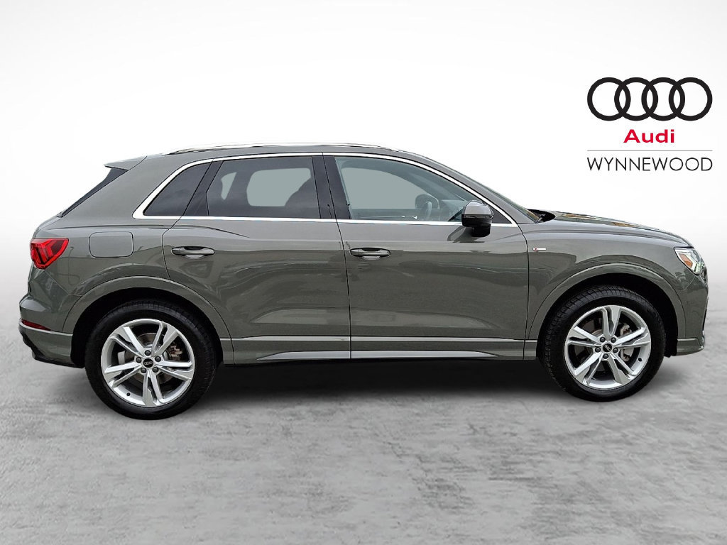 Used 2023 Audi Q3 2.0T Premium Plus w/ Premium Plus Package AWD/4WD image 7