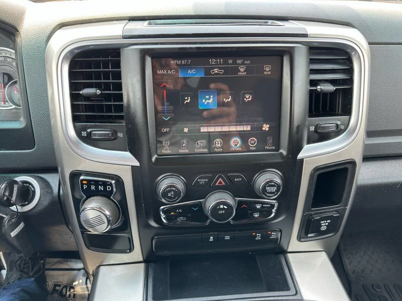 Used 2016 RAM 1500 SLT RWD image 21