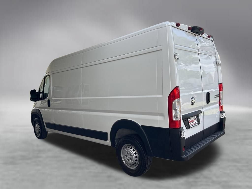 Used 2025 RAM ProMaster 2500 w/ Convenience Group FWD image 4