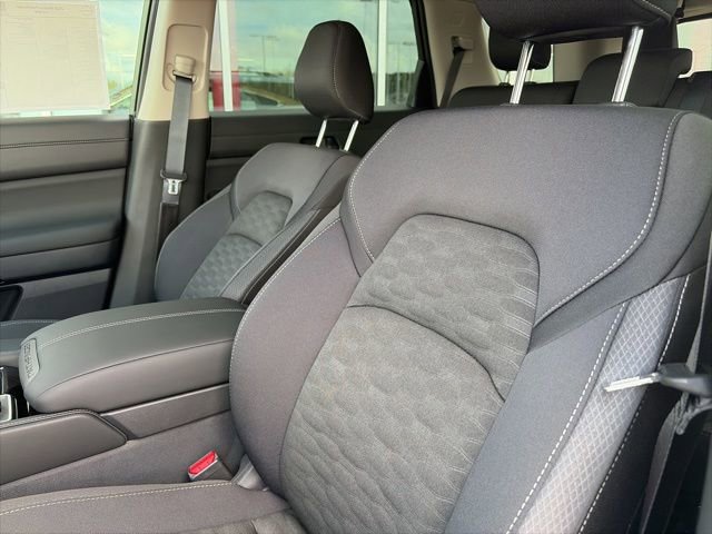 New 2026 Nissan Pathfinder SV w/ Cargo Package AWD/4WD image 9