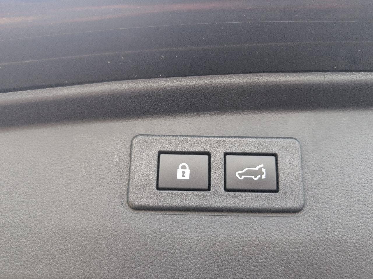 Used 2023 Subaru Outback Premium AWD/4WD image 15