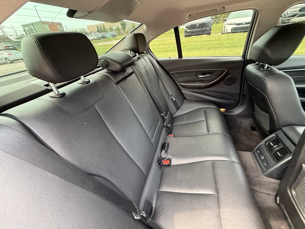Used 2015 BMW 328i xDrive Sedan AWD/4WD image 34