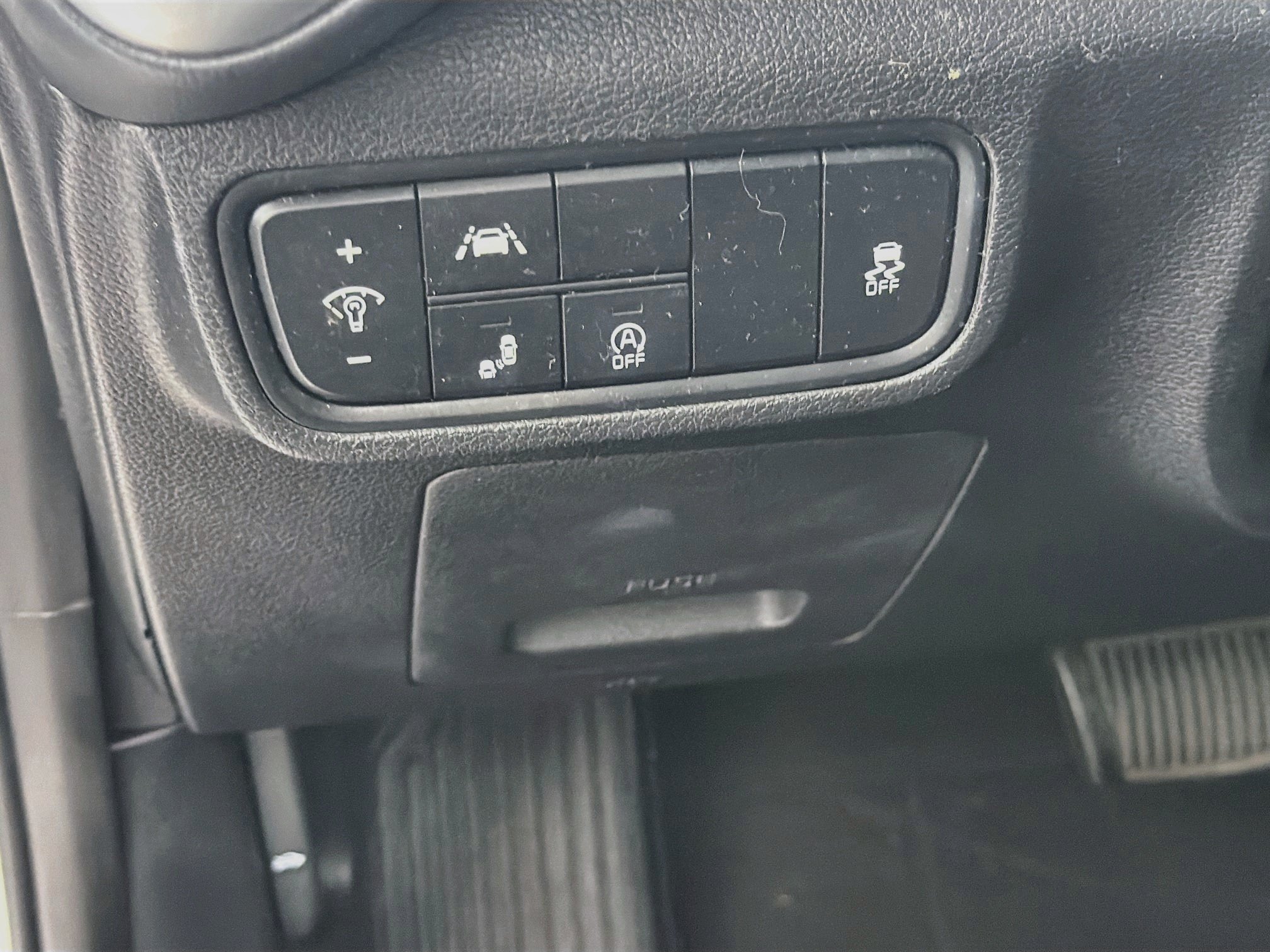 Used 2020 Kia Soul GT-Line w/ GT 2.0L Power Sunroof Package FWD image 16