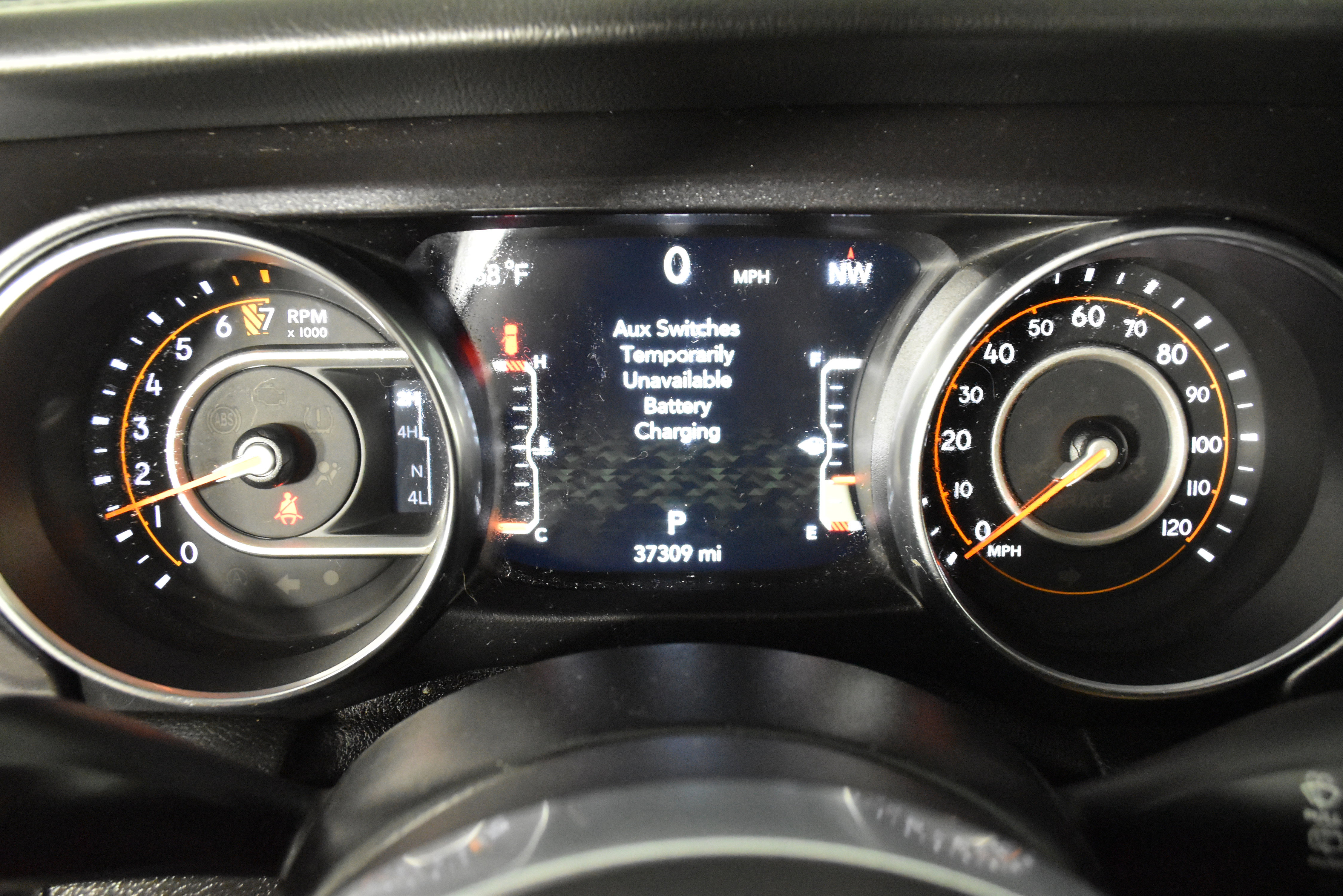 Used 2020 Jeep Wrangler Unlimited Sahara image 21