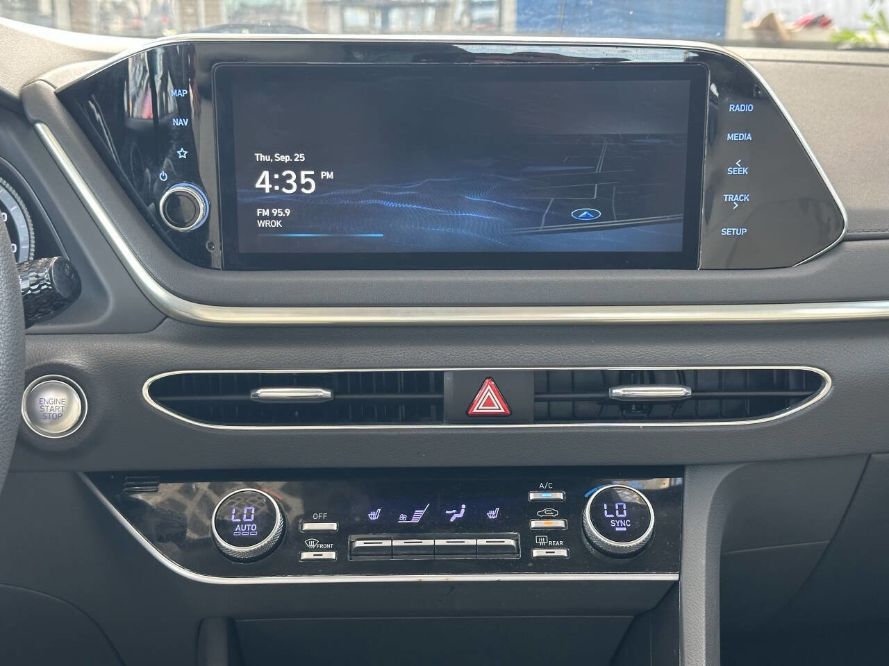 Used 2023 Hyundai Sonata SEL image 18