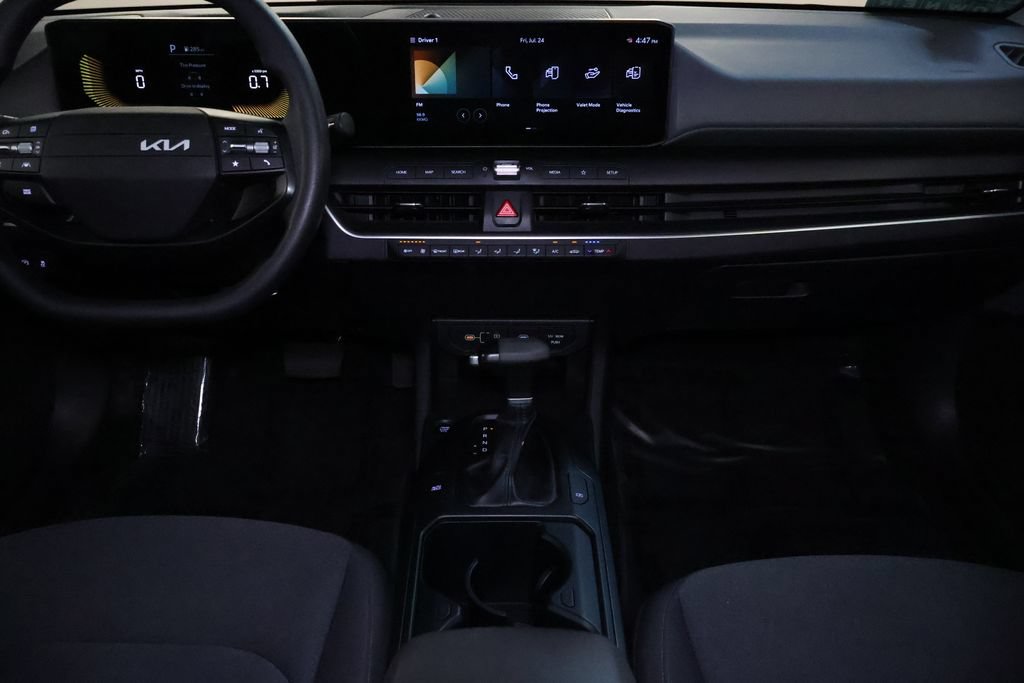Used 2025 Kia K4 FWD image 16