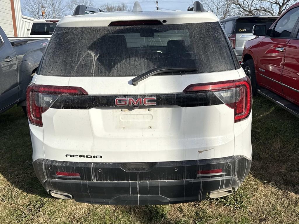 Used 2023 GMC Acadia SLT w/ Elevation Edition image 2