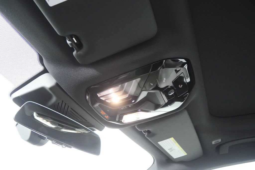 Used 2026 BMW 530i RWD image 21