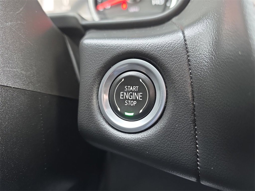 Used 2021 Chevrolet Suburban High Country image 17