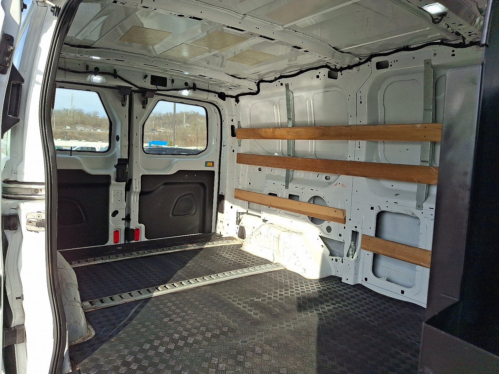 Certified 2019 Ford Transit 250 130 Low Roof w/ Exterior Upgrade Package image 11