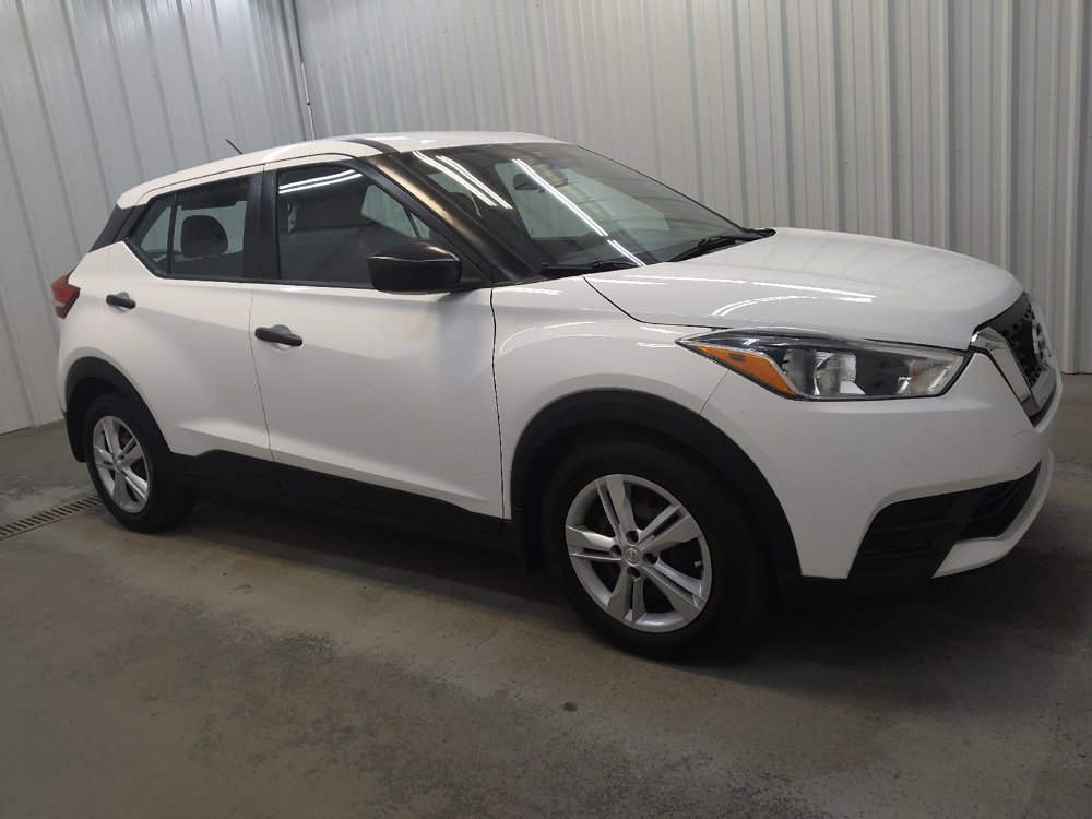 Used 2020 Nissan Kicks S FWD image 11