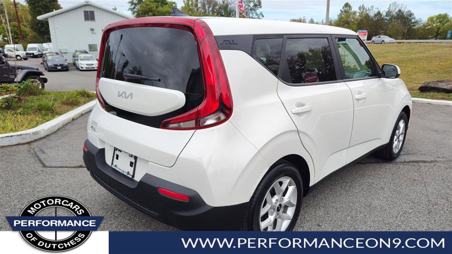 Used 2022 Kia Soul LX w/ Technology Package image 3