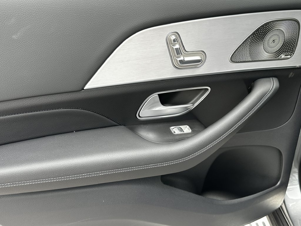 New 2026 Mercedes-Benz GLS 450 4MATIC image 25