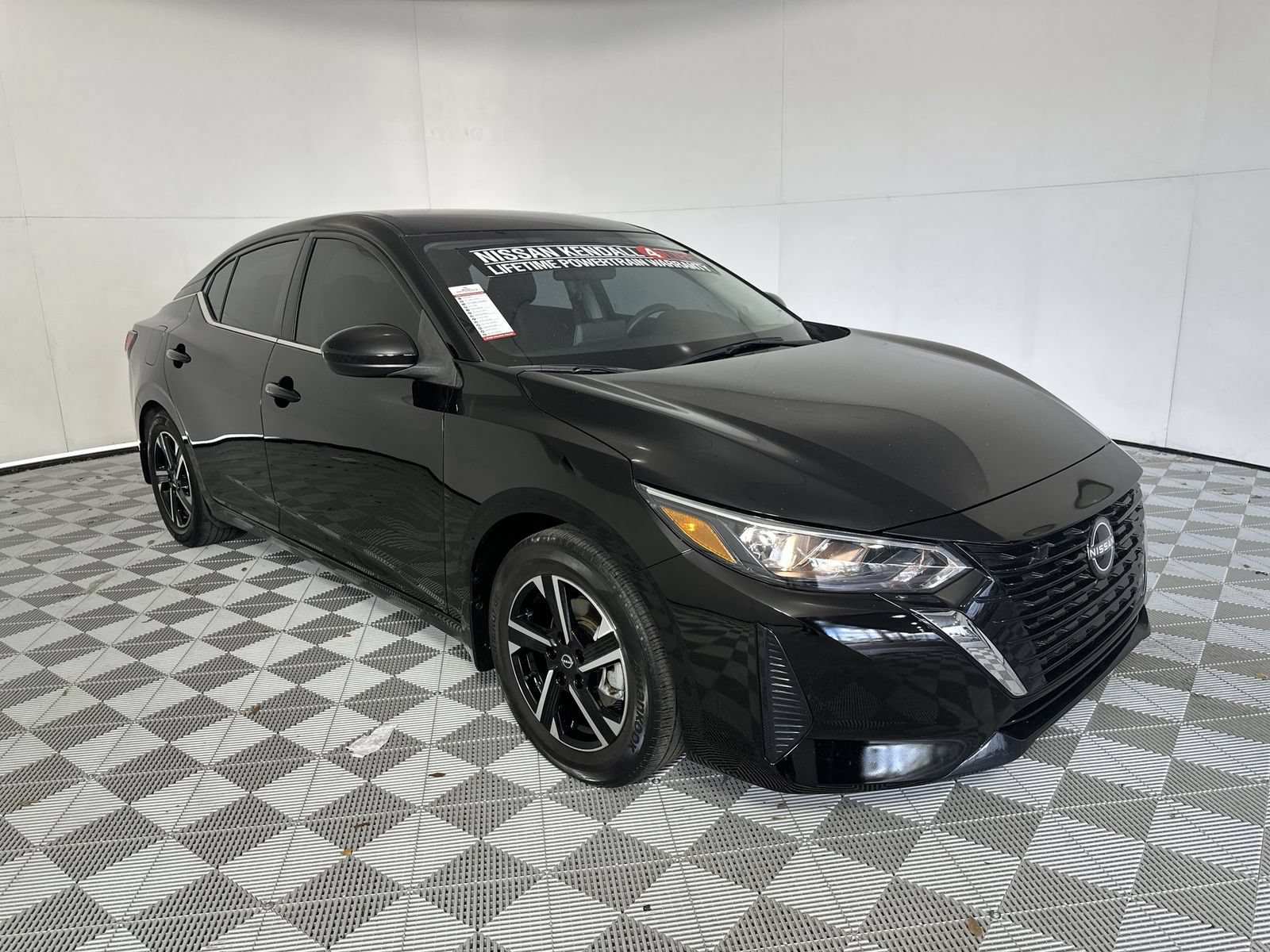 Certified 2024 Nissan Sentra SV FWD image 2