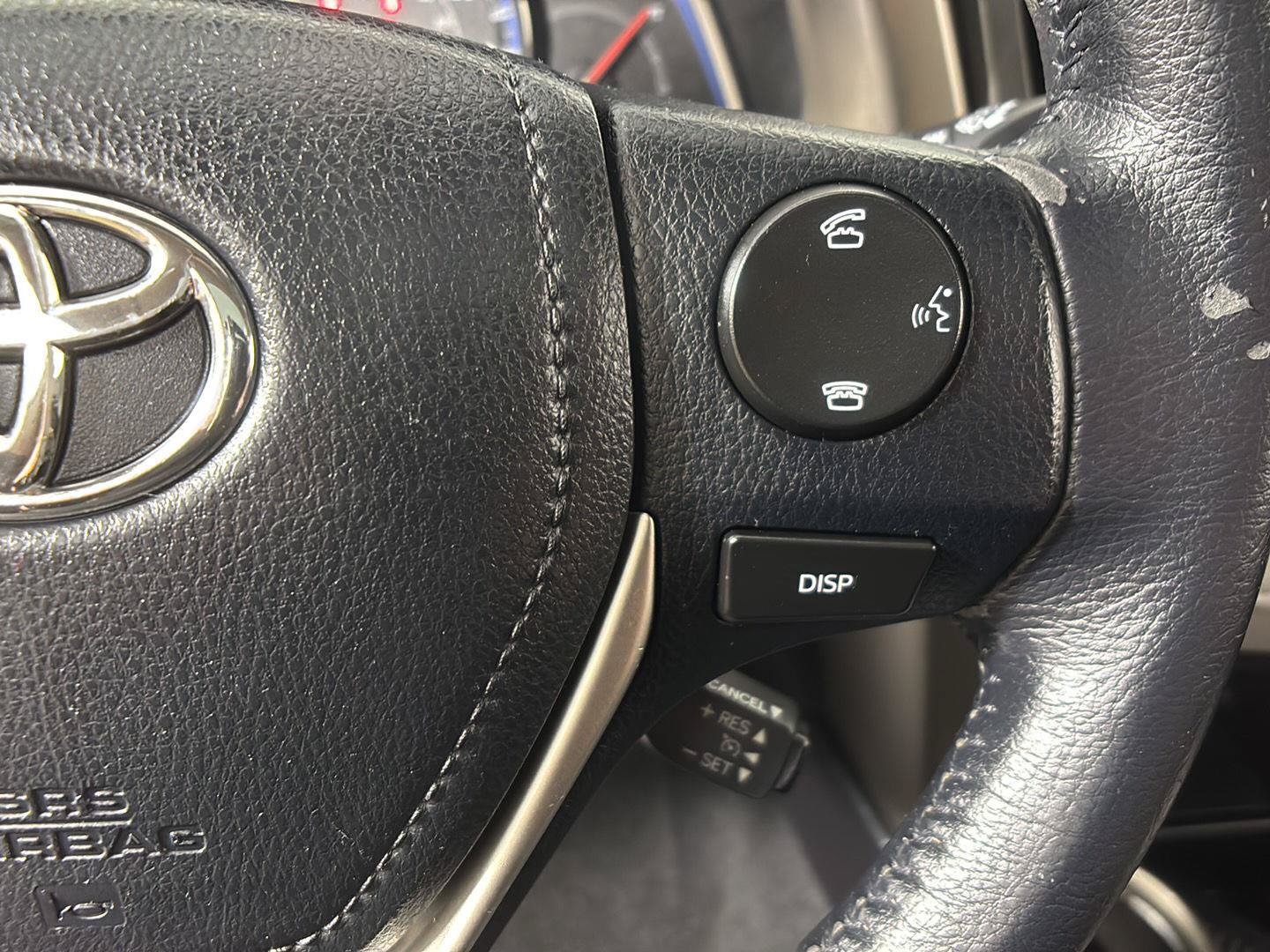 Used 2015 Toyota RAV4 Limited AWD/4WD image 33