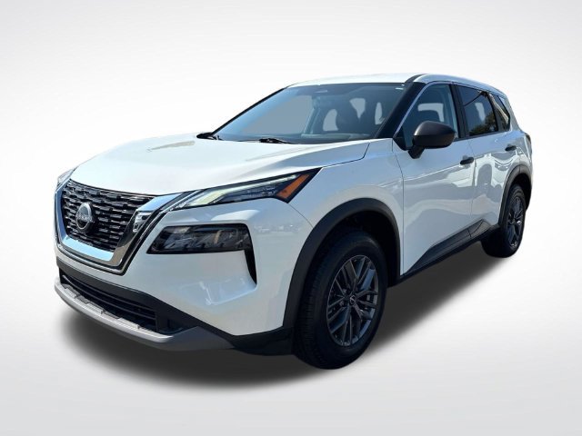 Used 2023 Nissan Rogue S AWD/4WD image 3