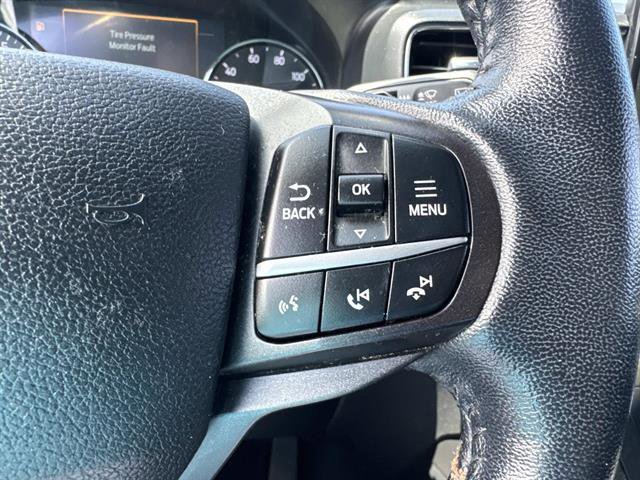 Used 2020 Ford Explorer XLT w/ Equipment Group 202A AWD/4WD image 14