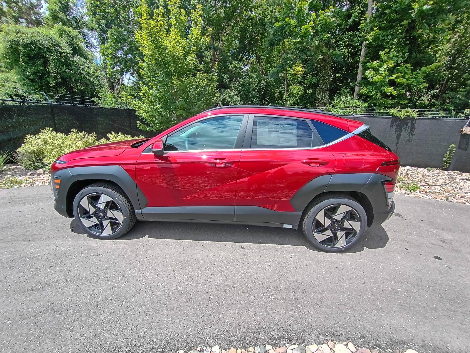 New 2026 Hyundai Kona Limited FWD image 2
