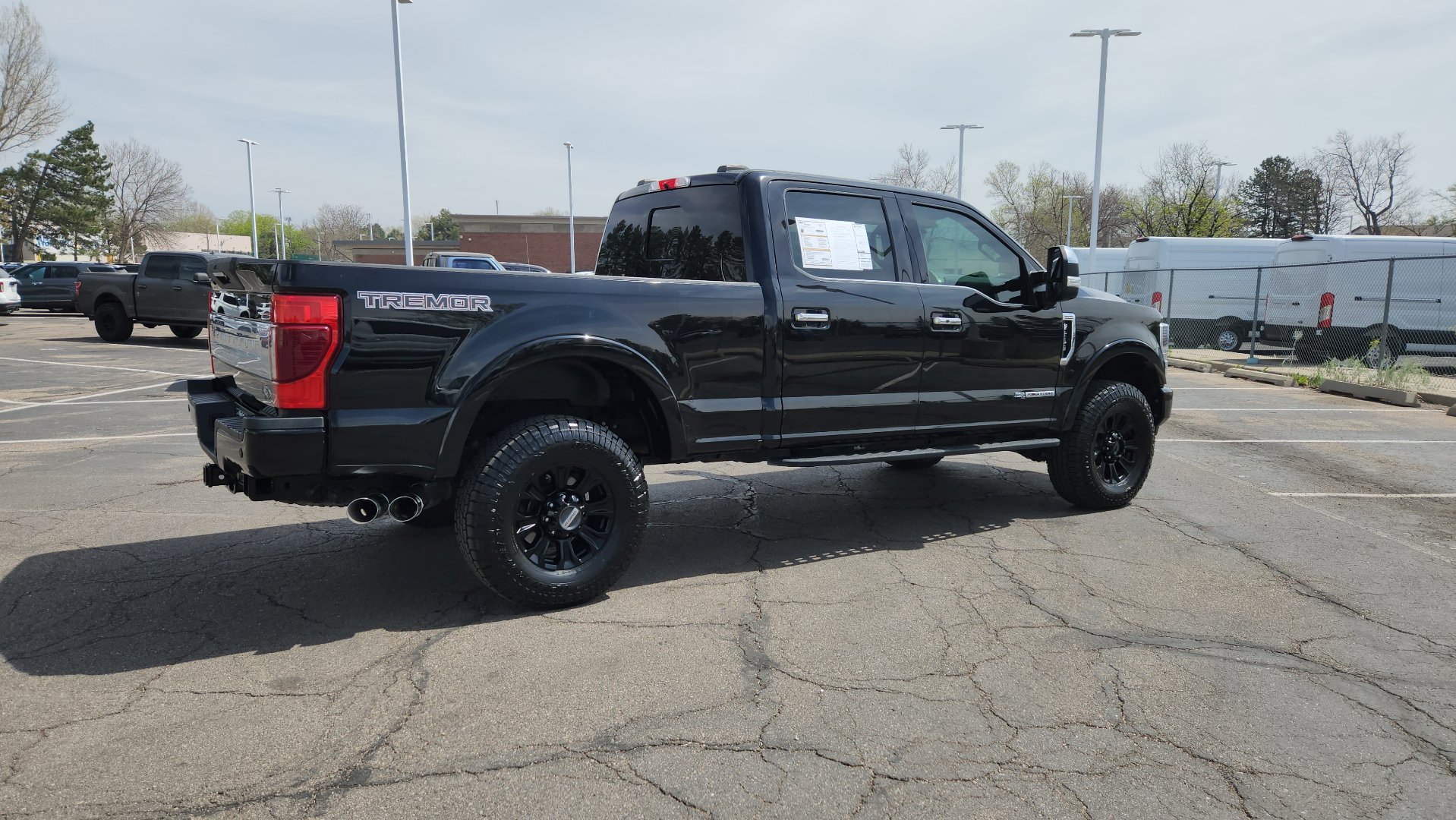 Used 2022 Ford F250 Platinum w/ Tremor Off-Road Package image 14