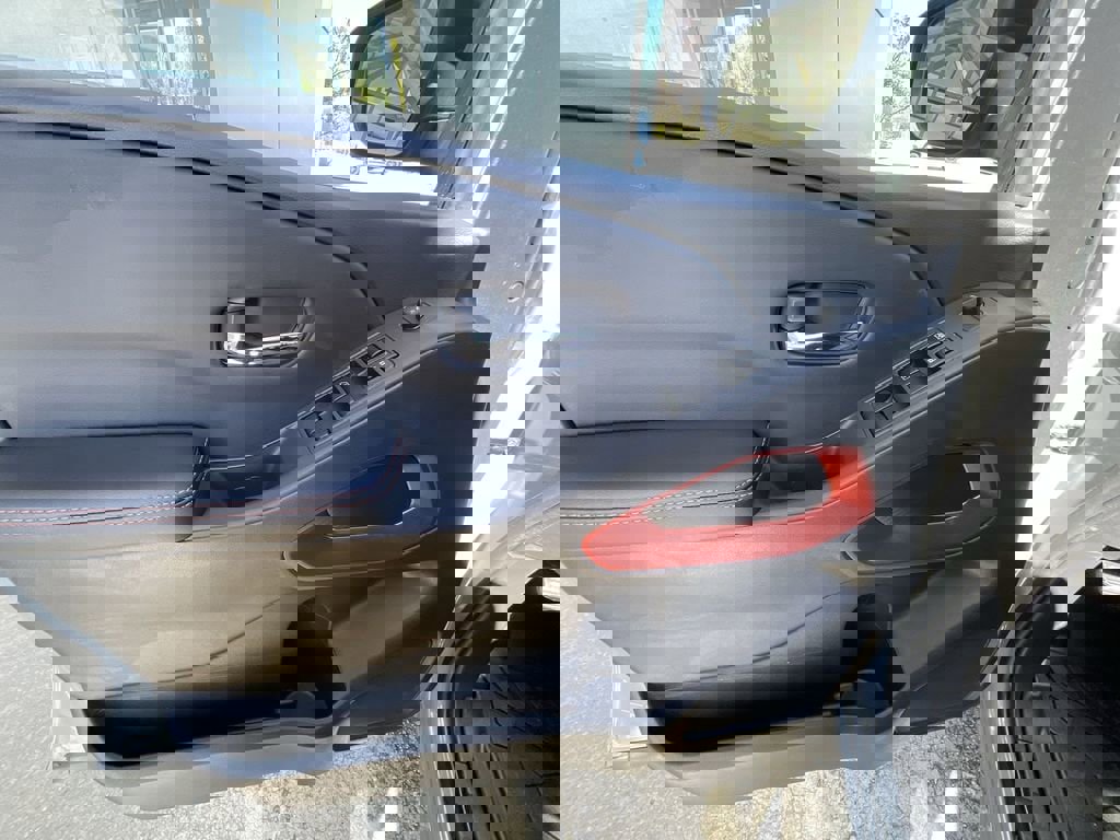 Used 2025 Nissan Frontier PRO-4X w/ Pro Convenience Package image 21