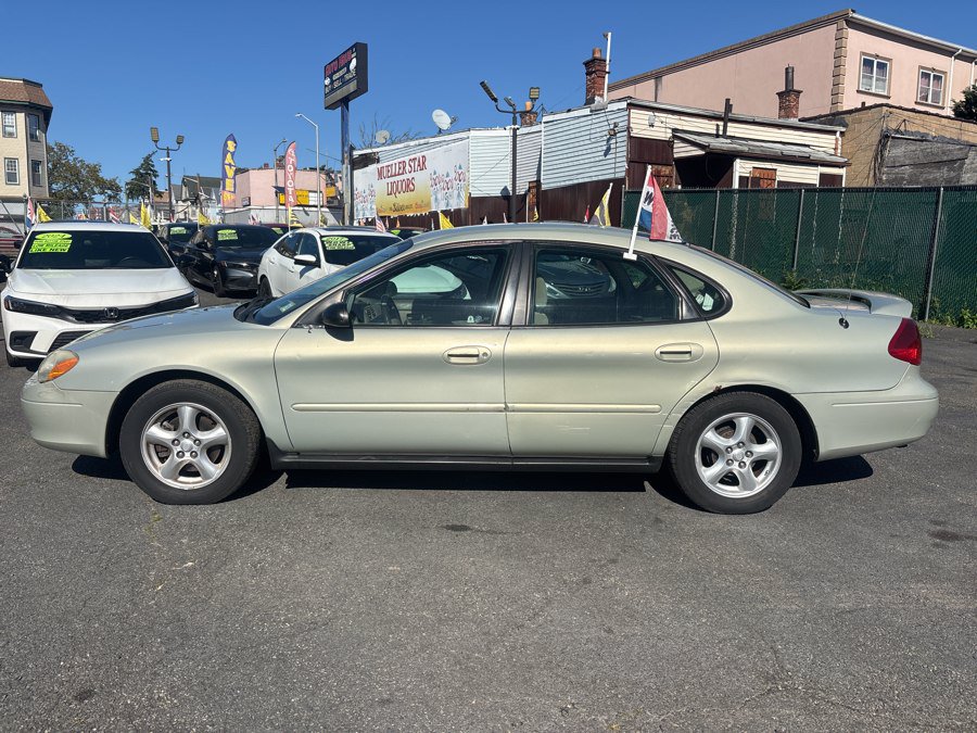 Used 2003 Ford Taurus SE FWD image 3