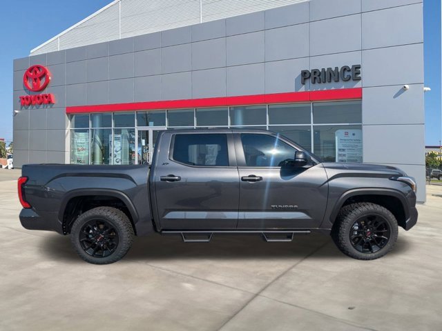 New 2025 Toyota Tundra SR5 image 3