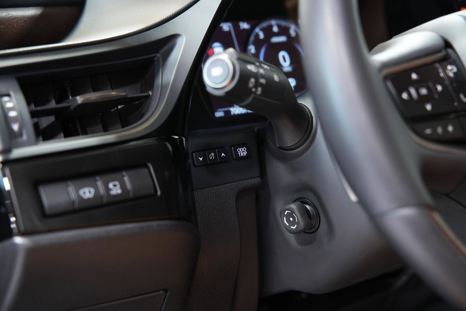 Used 2022 Lexus ES 350 Ultra Luxury w/ Accessory Package 2 FWD image 40