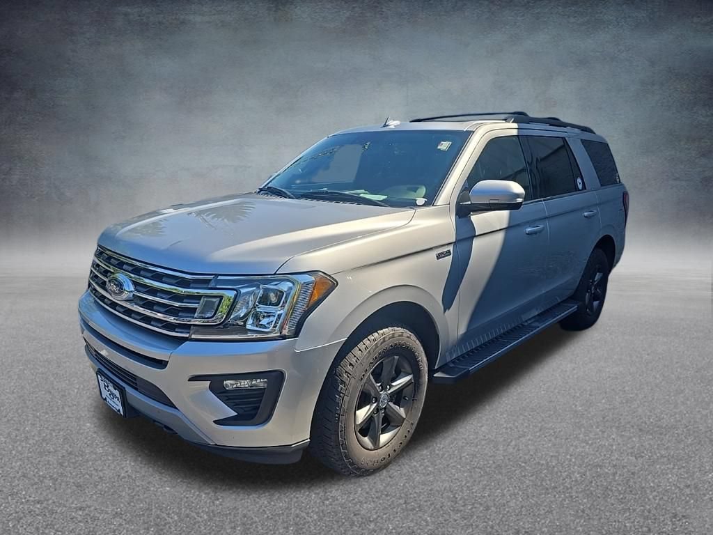 Used 2019 Ford Expedition XLT w/ Equipment Group 202A AWD/4WD image 4