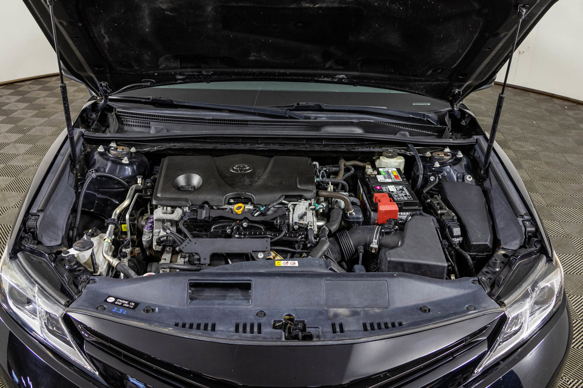 Used 2018 Toyota Camry LE FWD image 46