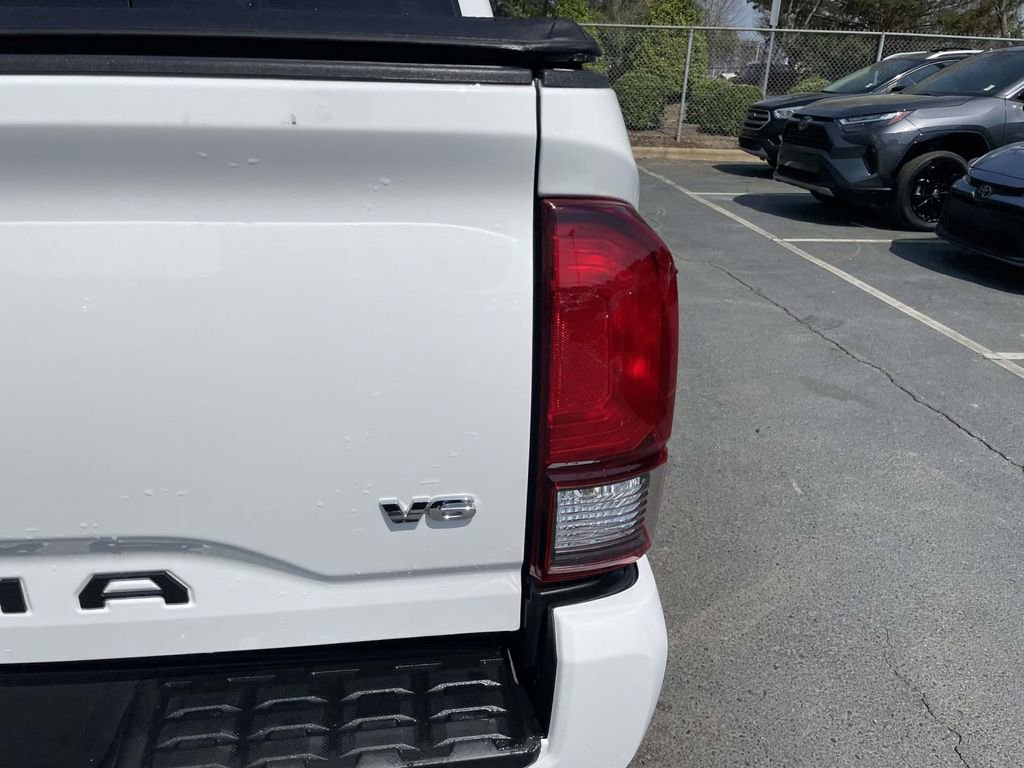 Used 2023 Toyota Tacoma SR5 w/ Technology Package image 29