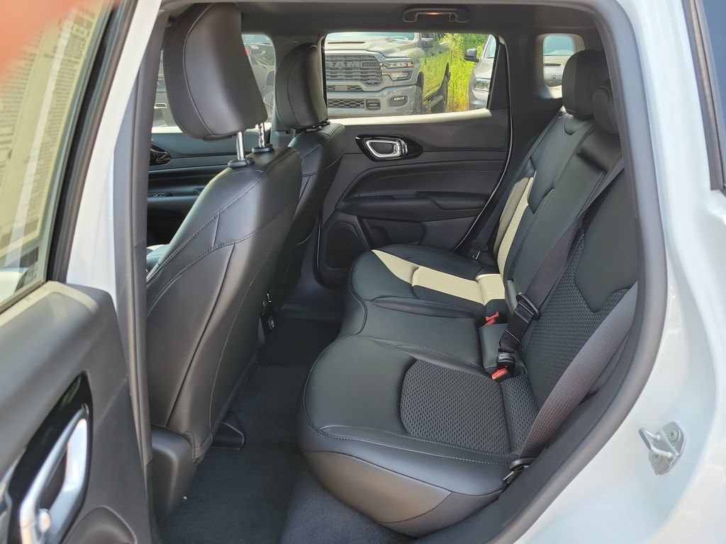 New 2026 Jeep Compass Latitude AWD/4WD image 27