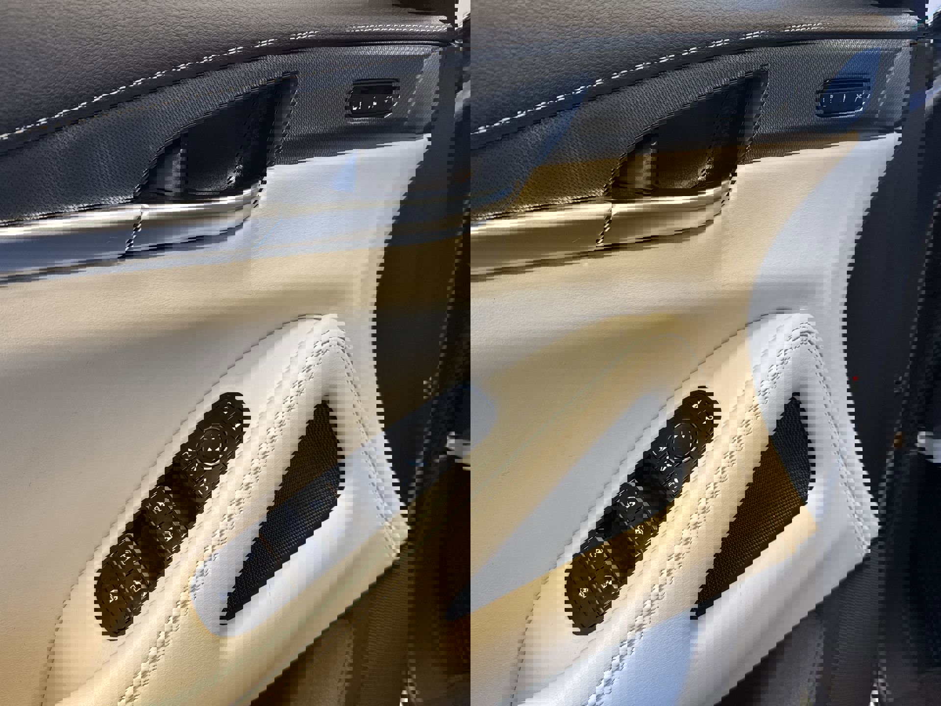 Certified 2023 INFINITI QX60 Luxe w/ Cargo Package image 12