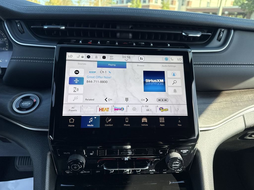 New 2025 Jeep Grand Cherokee L Limited w/ Trailer Tow Package image 24